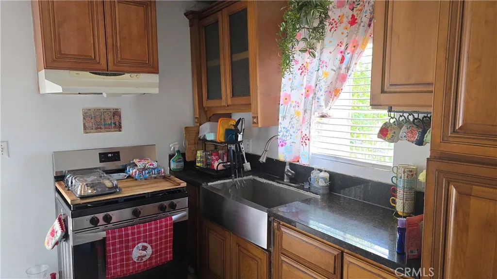 1022 Geraghty Avenue, Los Angeles, California 90063 home-pic-15